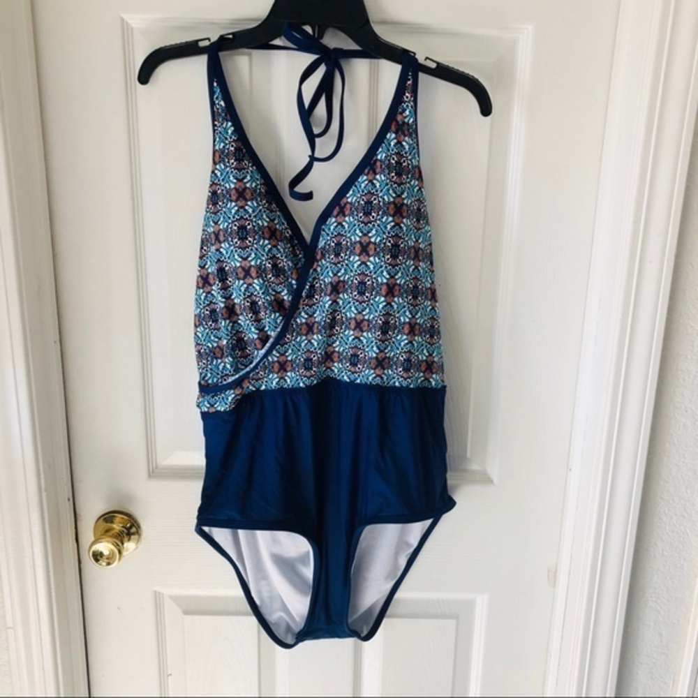 NWOT SEA ANGEL One piece printed navy swimsuit size 2X